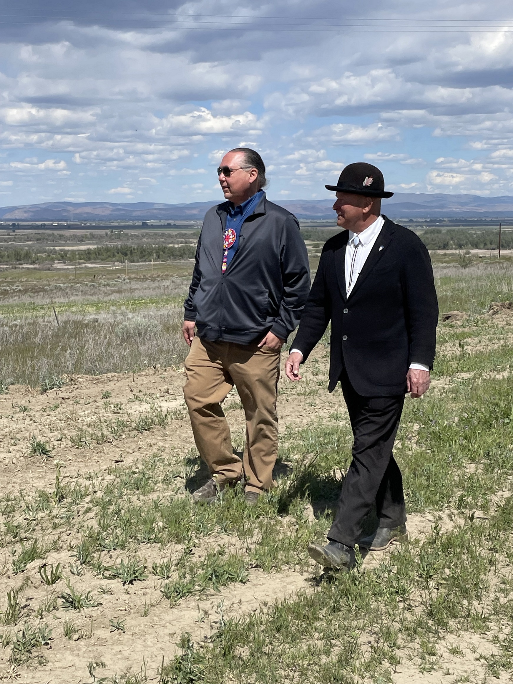 (Phil Rigdon of the Yakama Nation and Urban Eberhart of the Kittitas Reclamation District